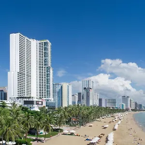 Vinpearl Beachfront 5*, Nha Trang Vietnam
